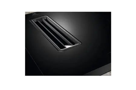 Plaque induction Electrolux induction noir KCC83443